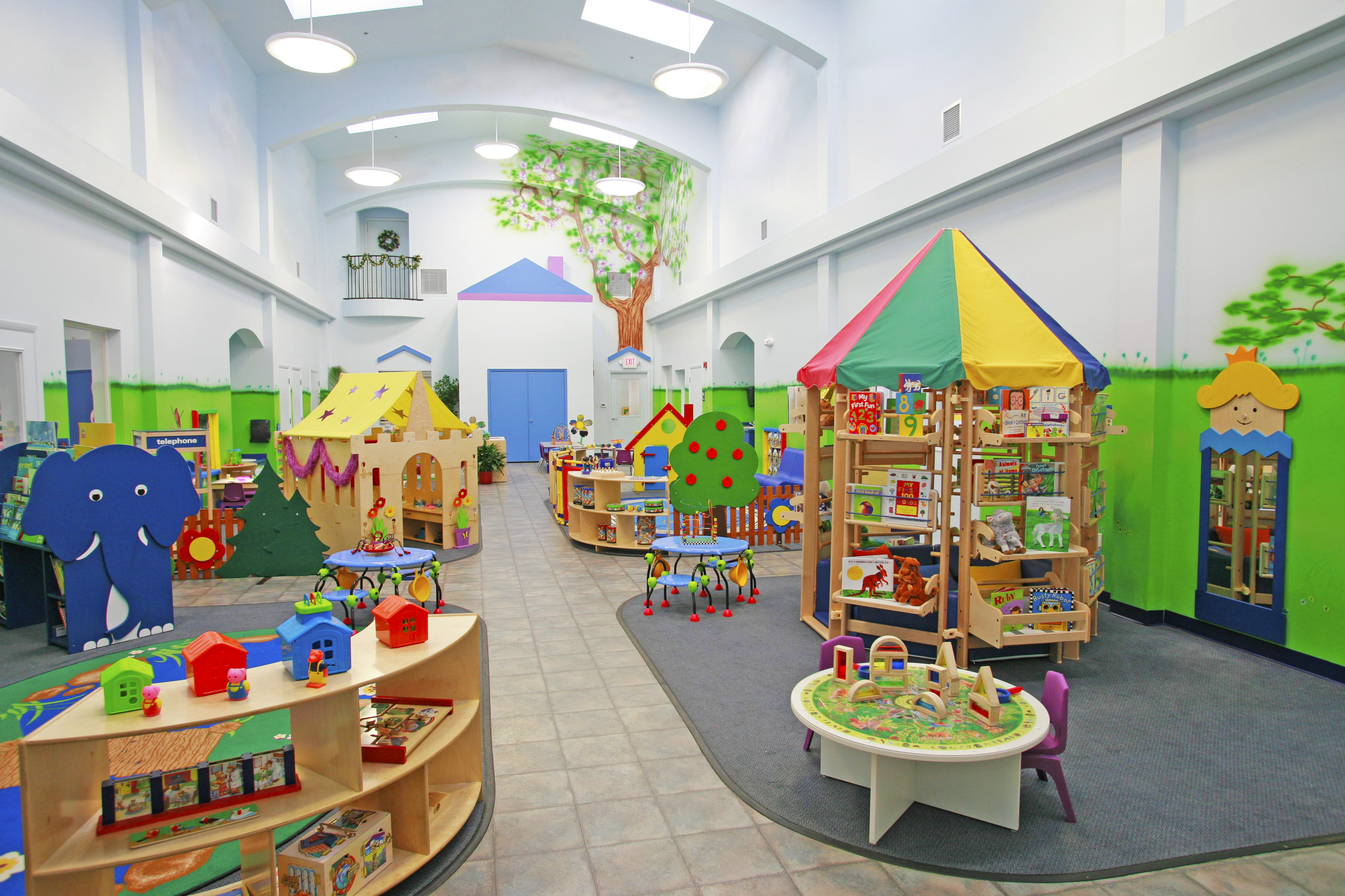 How Creative World Engages With Interactive Learning