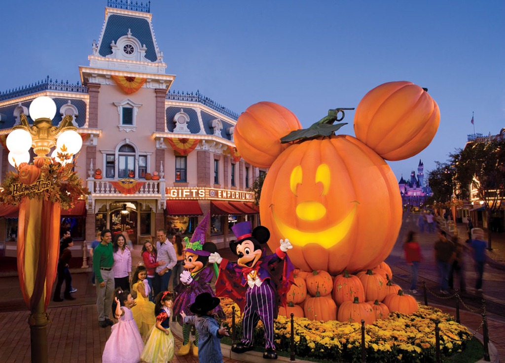The Ghosts of October's Past in Orlando